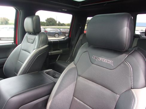 Used 2018 Ford F150 Raptor w/ Equipment Group 802A Luxury AWD/4WD image 15