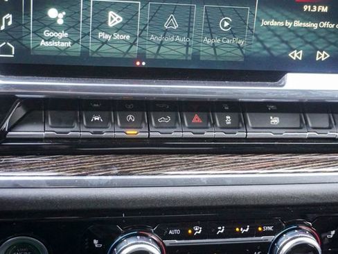 Used 2024 GMC Sierra 1500 SLE image 15