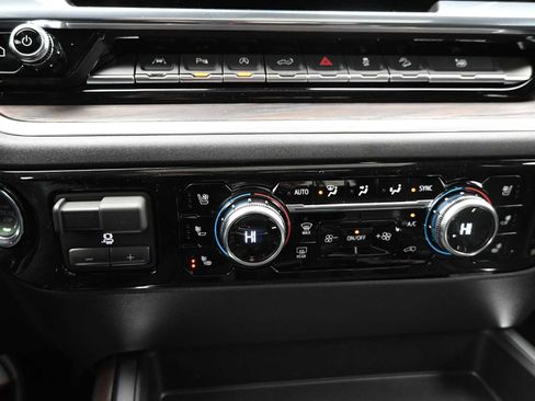 New 2026 GMC Sierra 1500 SLT w/ SLT Premium Plus Package image 14