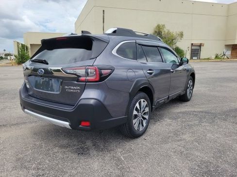 Used 2023 Subaru Outback Touring XT AWD/4WD image 5