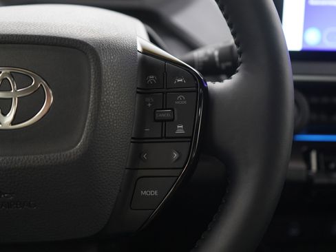 Used 2025 Toyota Prius Limited image 25