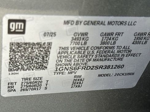 Used 2025 Chevrolet Suburban Premier image 33