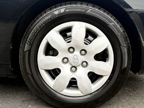 Used 2008 Hyundai Elantra GLS FWD image 41