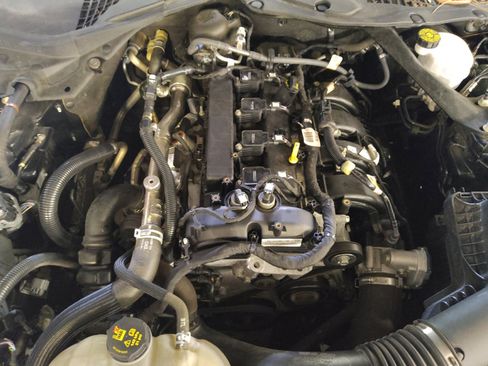 Used 2022 Ford Mustang Premium RWD image 30