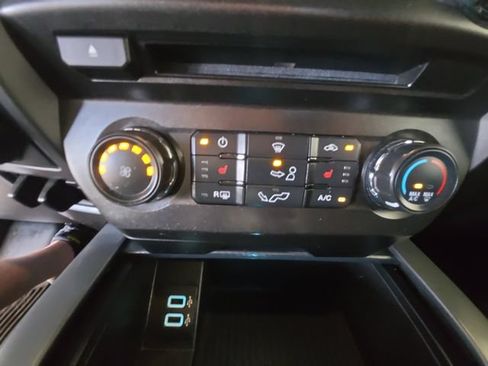 Used 2018 Ford F150 XLT w/ Equipment Group 302A Luxury AWD/4WD image 17
