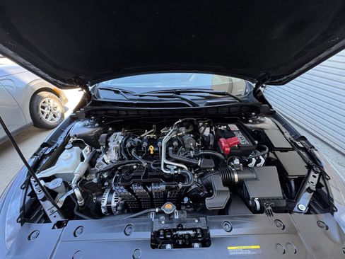 Used 2025 Nissan Altima 2.5 SV image 33