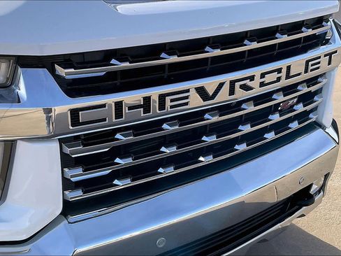Certified 2021 Chevrolet Silverado 2500 LTZ w/ LTZ Premium Package image 28