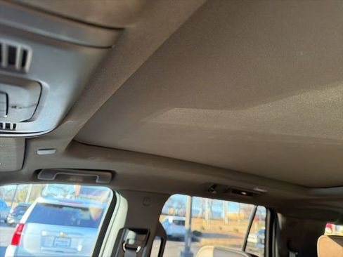 Used 2021 Chevrolet Tahoe High Country w/ Premium Package image 18