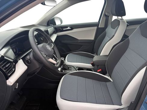 New 2025 Volkswagen Taos S image 9