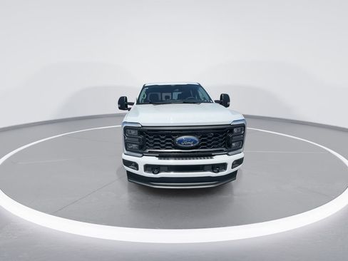New 2026 Ford F250 XL AWD/4WD image 3