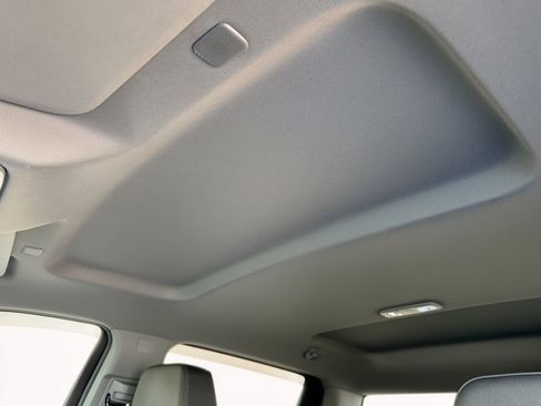 Certified 2025 Chevrolet Silverado 1500 LTZ RWD image 27