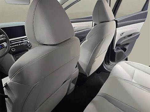 New 2025 Hyundai Tucson SEL image 14