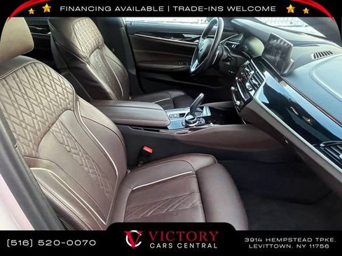 Used 2020 BMW 530i xDrive w/ Executive Package image 25