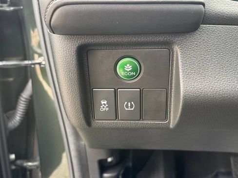 Used 2017 Honda HR-V EX image 15