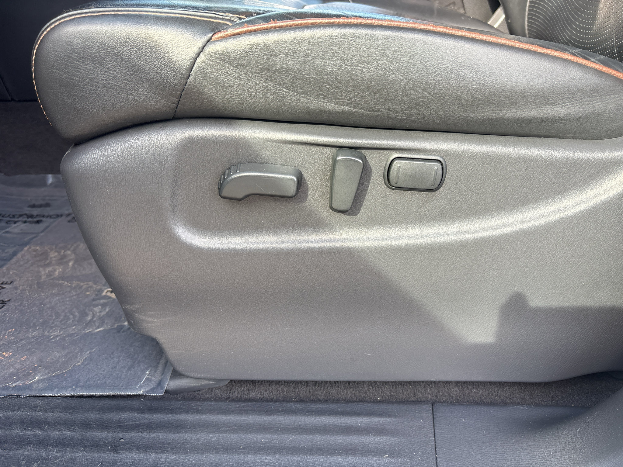 Used 2017 Nissan Armada Platinum w/ Captain Seat Package AWD/4WD image 13
