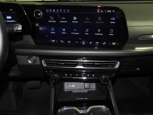 Used 2025 Chevrolet Traverse LT w/ Midnight/Sport Edition AWD/4WD image 49