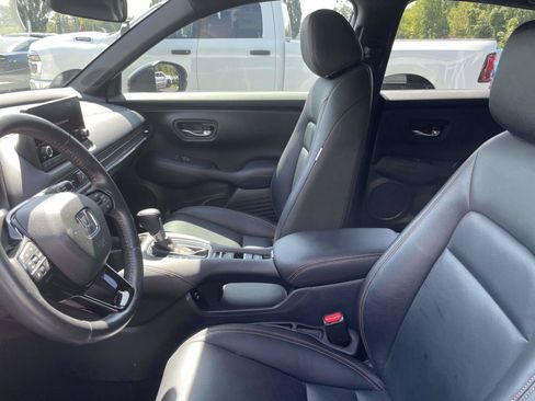 Used 2024 Honda HR-V Sport image 16