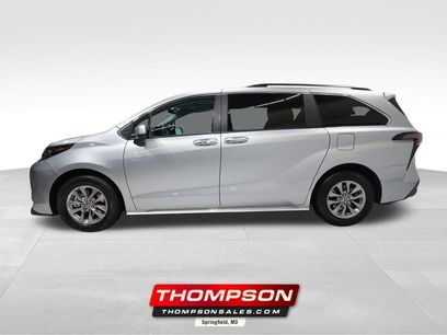 Used 2025 Toyota Sienna XLE