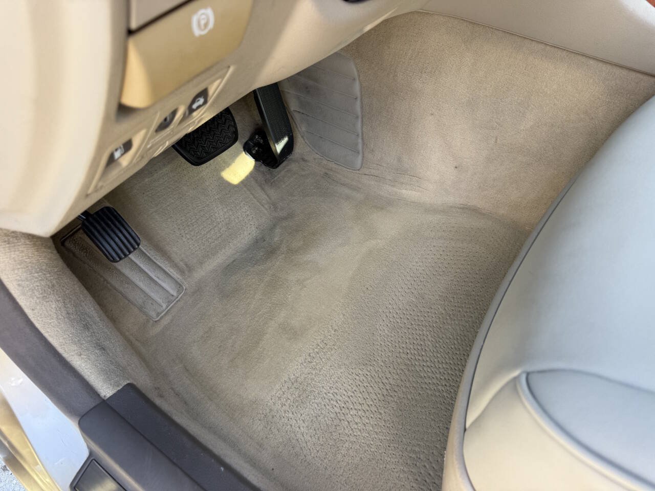 Used 2002 Lexus LS 430 RWD image 28