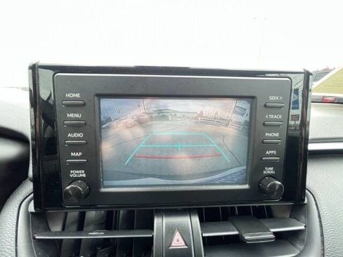 Used 2019 Toyota RAV4 XLE FWD image 34