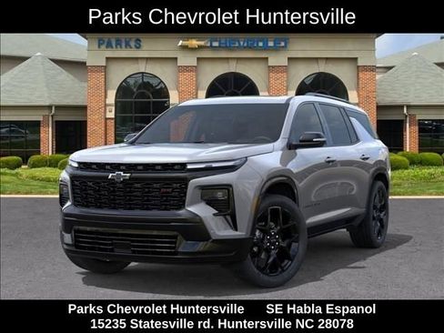 New 2026 Chevrolet Traverse RS w/ LPO, Floor Liner Package FWD image 7