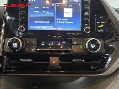 Used 2020 Toyota Highlander XLE w/ Protection Package #3 image 20