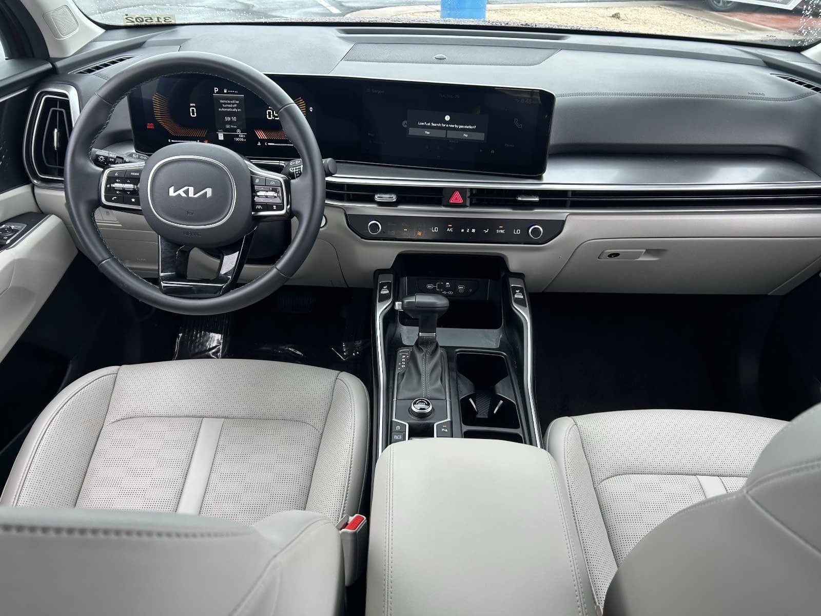 Used 2025 Kia Sorento EX w/ Panoramic Sunroof Package FWD image 18