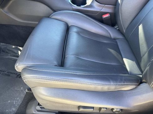 Used 2023 Subaru Outback Touring image 28