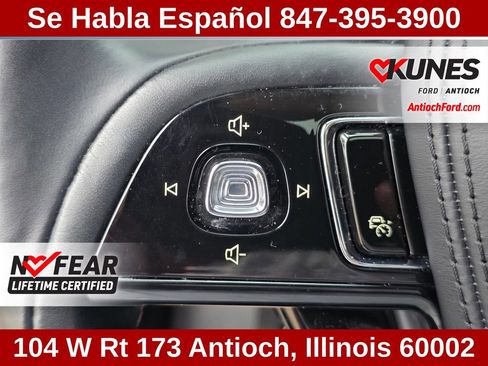 Used 2025 Lincoln Aviator AWD image 36