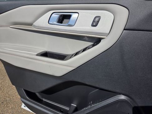 New 2026 Ford Explorer Active image 14