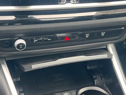 Used 2024 BMW 330i Sedan image 18