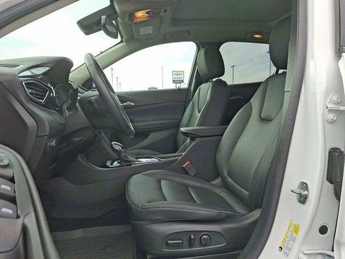 Used 2022 Buick Encore GX Essence w/ Experience Buick Package image 13