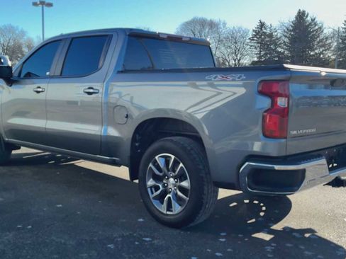 Used 2022 Chevrolet Silverado 1500 LT image 4