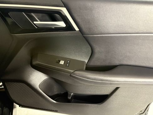 Used 2024 Mitsubishi Outlander SE FWD image 11