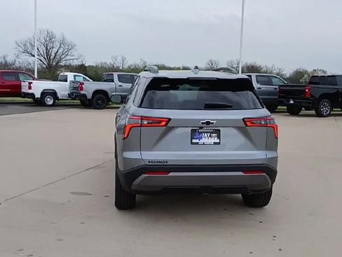 New 2026 Chevrolet Equinox LT w/ Convenience Package II image 7