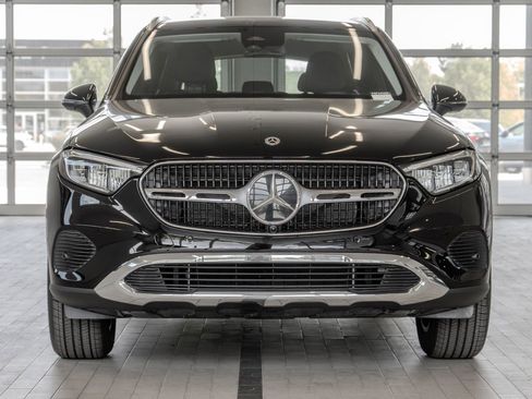 Used 2025 Mercedes-Benz GLC 350e 4MATIC image 11