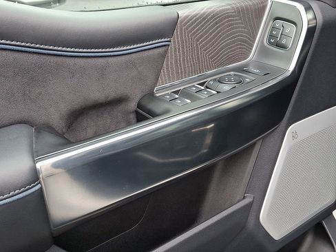 Used 2025 Ford F250 Platinum AWD/4WD image 14