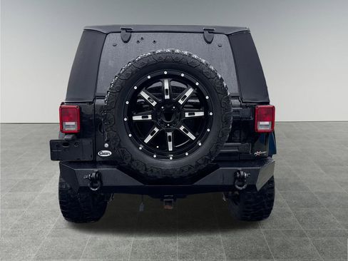 Used 2013 Jeep Wrangler Unlimited Rubicon w/ Dual Top Group image 4