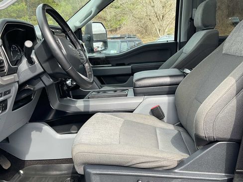 Used 2022 Ford F150 XLT w/ Equipment Group 302A High image 16