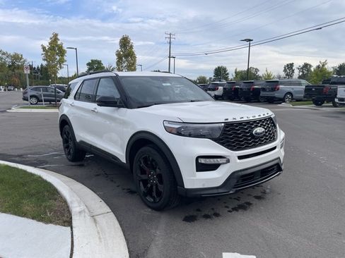 Used 2023 Ford Explorer ST w/ Equipment Group 401A AWD/4WD image 7