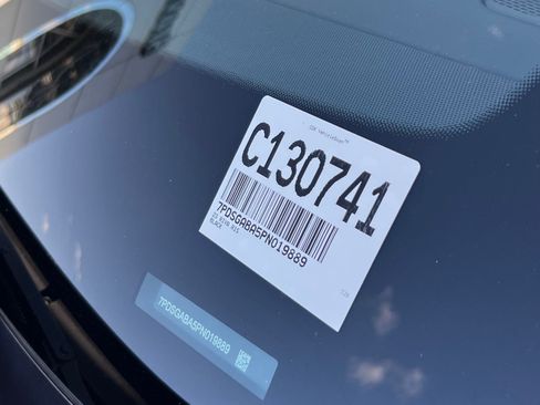 Used 2023 Rivian R1S Adventure AWD/4WD image 26