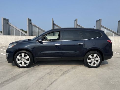 Used 2016 Chevrolet Traverse LT w/ Style and Technology Package AWD/4WD image 6