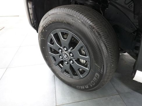 Used 2025 Toyota 4Runner SR5 image 27