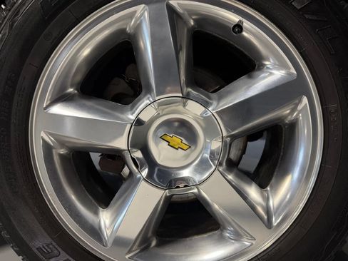 Used 2010 Chevrolet Avalanche LT w/ Luxury Package RWD image 10