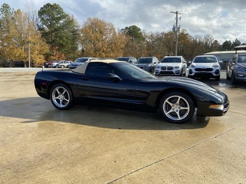 Used 2004 Chevrolet Corvette Convertible w/ Preferred Equipment Group image 6