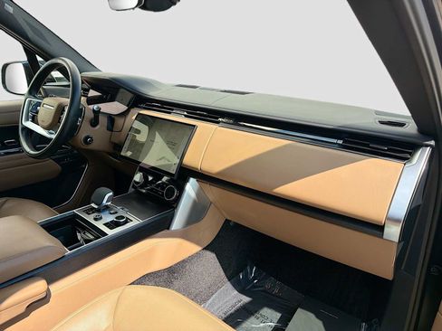 Certified 2023 Land Rover Range Rover SE AWD/4WD image 8