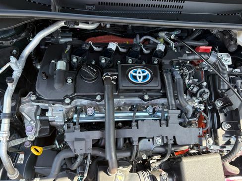 Used 2024 Toyota Corolla XLE FWD image 33