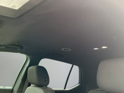 Certified 2022 Chevrolet Traverse LT FWD image 18