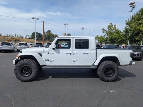 Used 2023 Jeep Gladiator Overland image 7