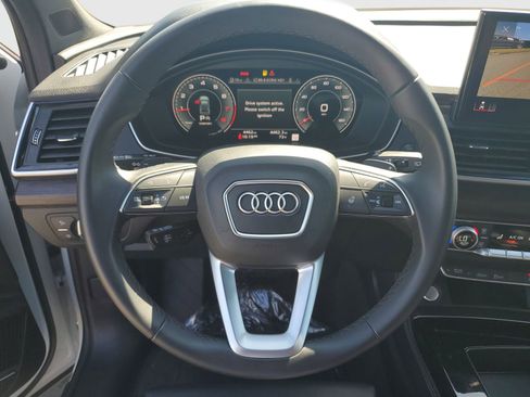 Used 2025 Audi Q5 2.0T Premium Plus w/ Premium Plus Package AWD/4WD image 30